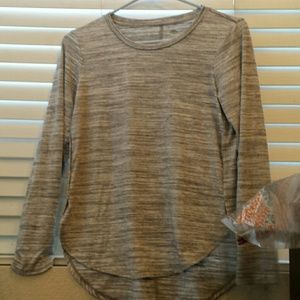 Old Navy long sleeved t-shirt Heather gray